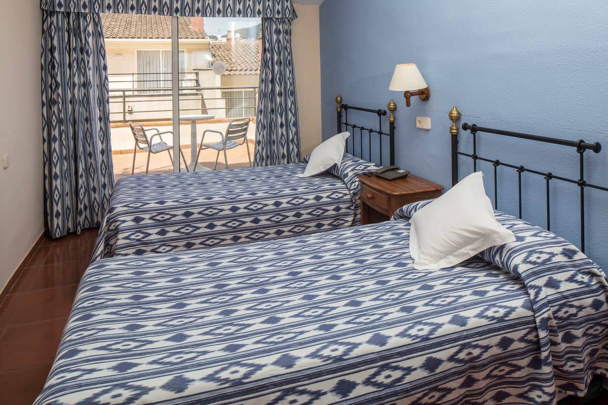 rooms-quadriple-room