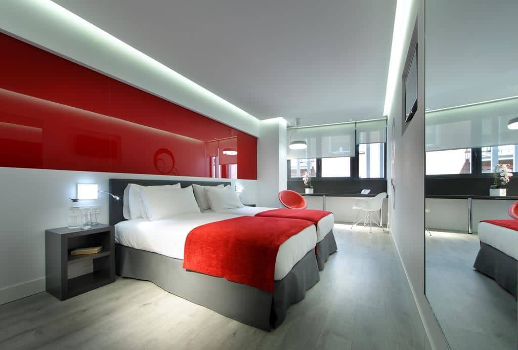 rooms-twin-room