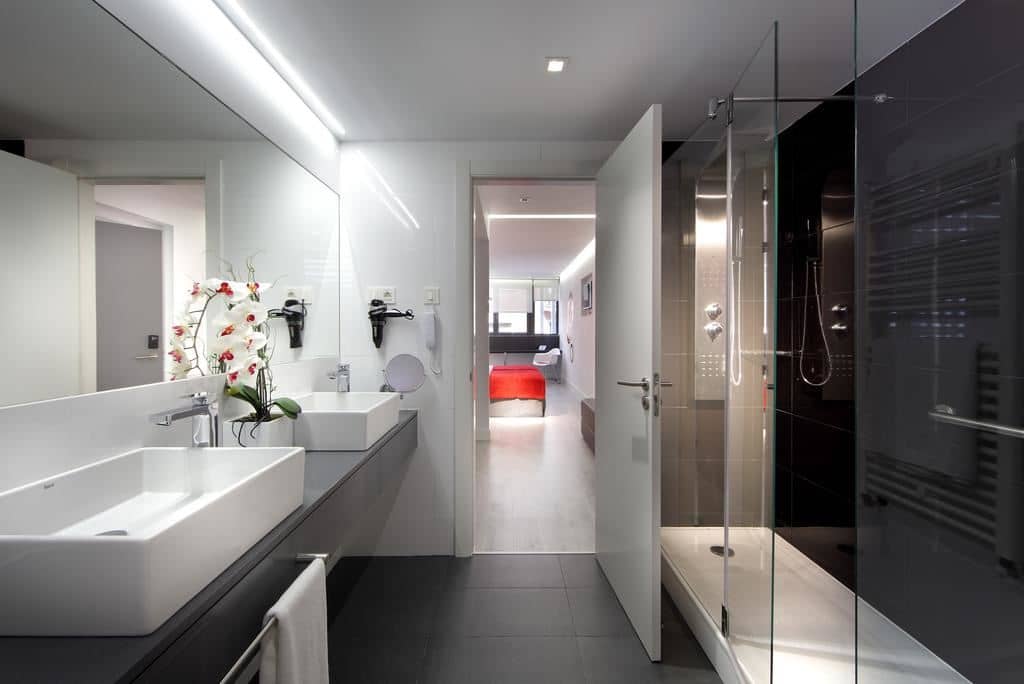 rooms-twin-room