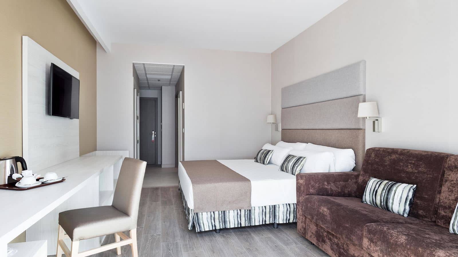 rooms-standard-room-balcony-or-terrace