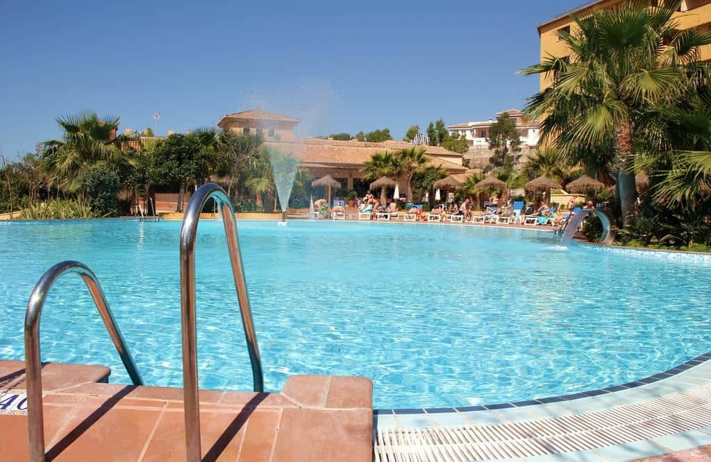pools-outdoor-pool