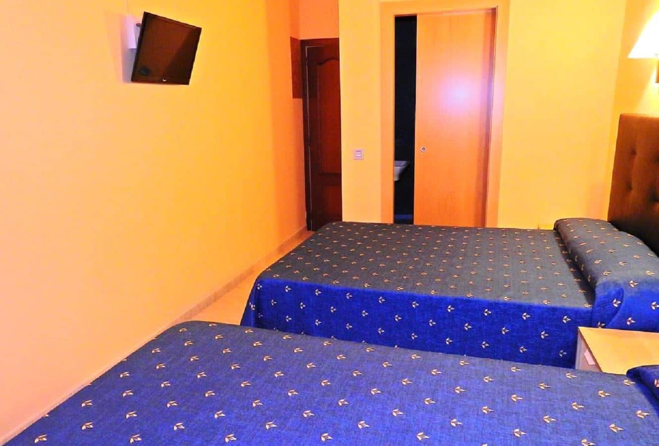 rooms-standard-room