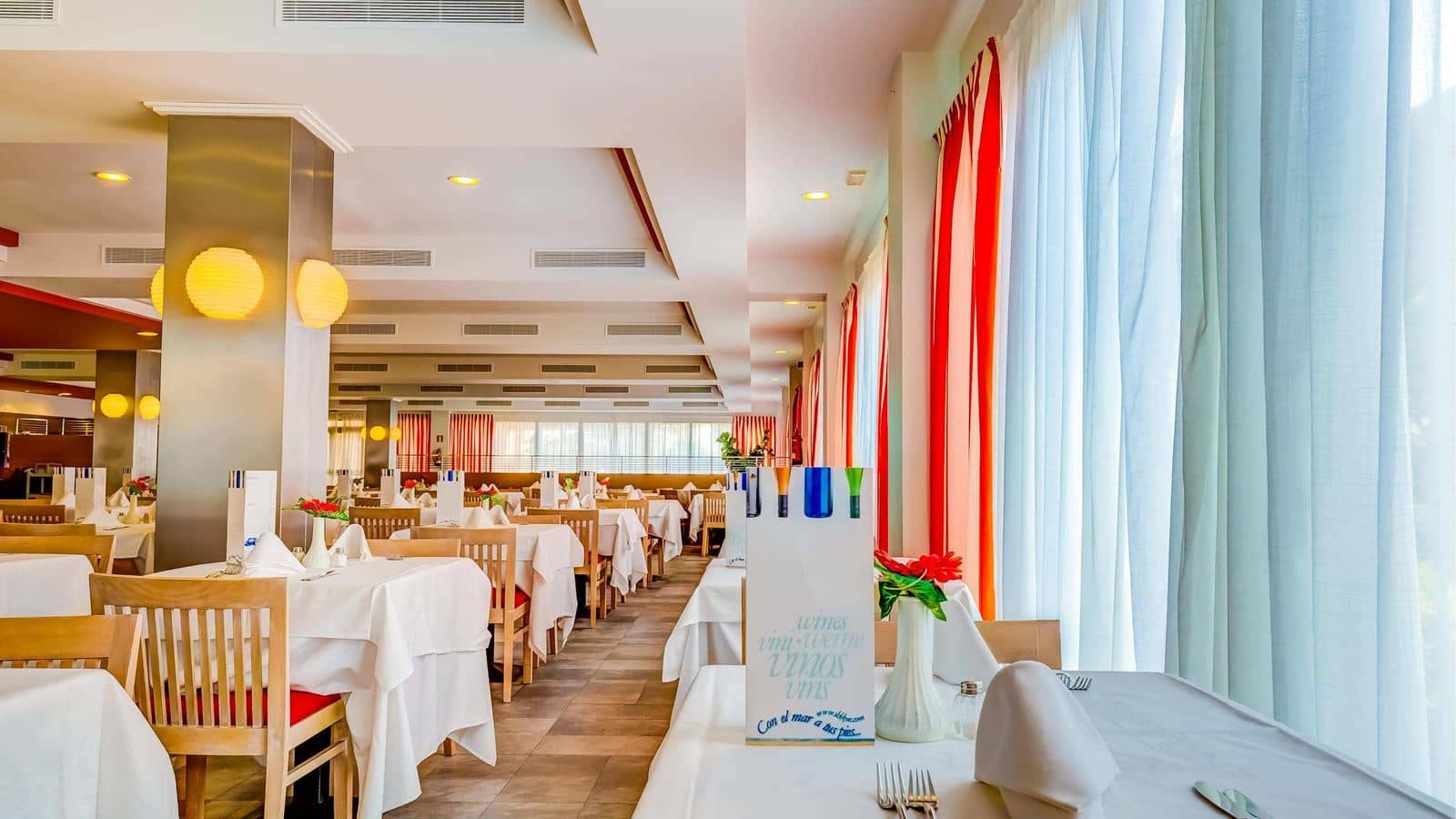 restaurants-restaurant