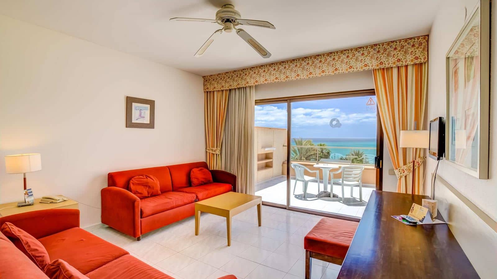 rooms-family-room-sea-view-balcony-or-terrace