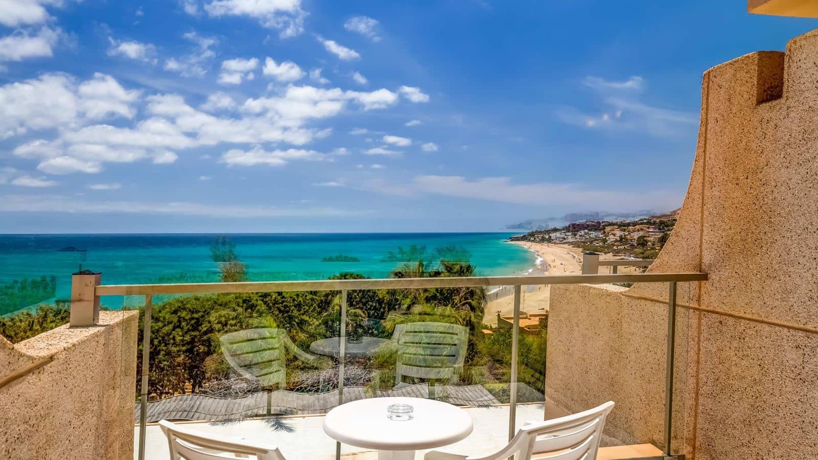 rooms-twin-room-ocean-front-balcony-or-terrace