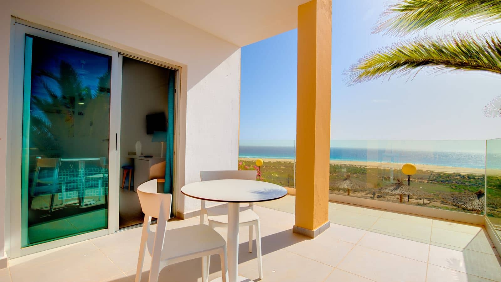 rooms-twin-standard-balcony-or-terrace