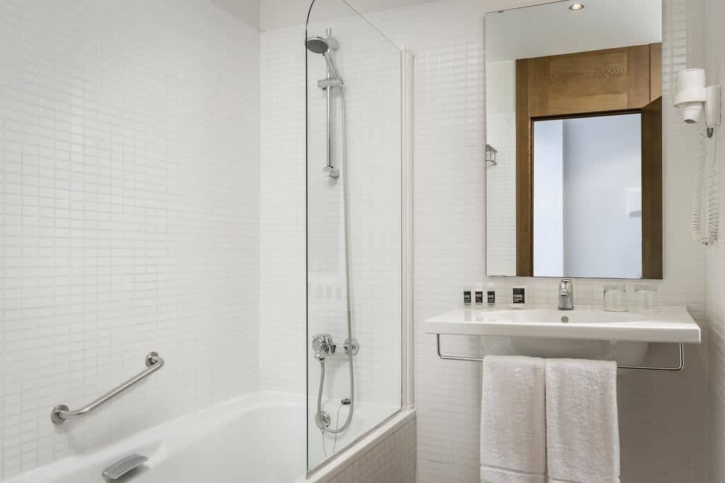 rooms-triple-room