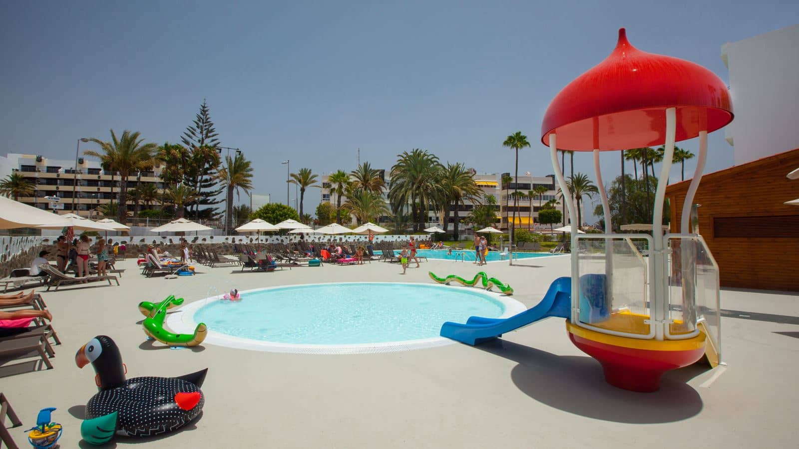 pools-outdoor-childrens-pool