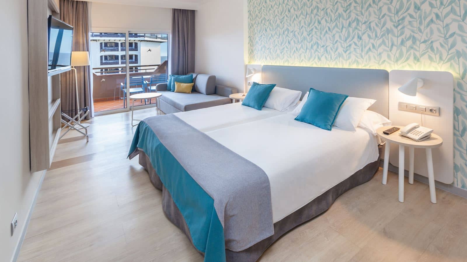rooms-double-standard-balcony