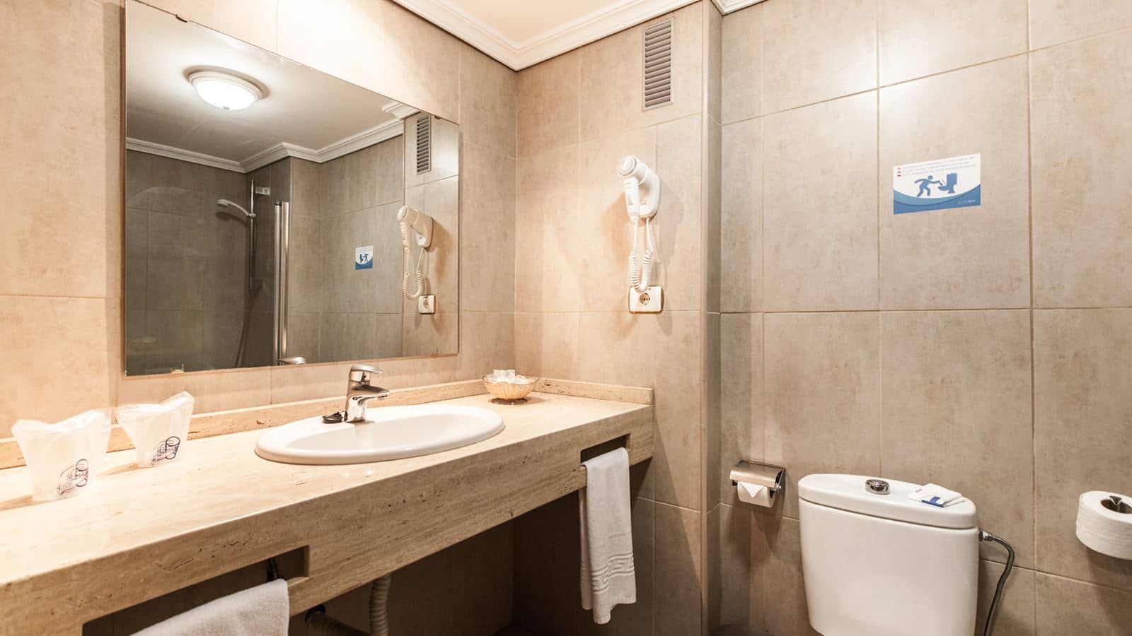 rooms-junior-suite-twin-standard-balconyj-or-terrace