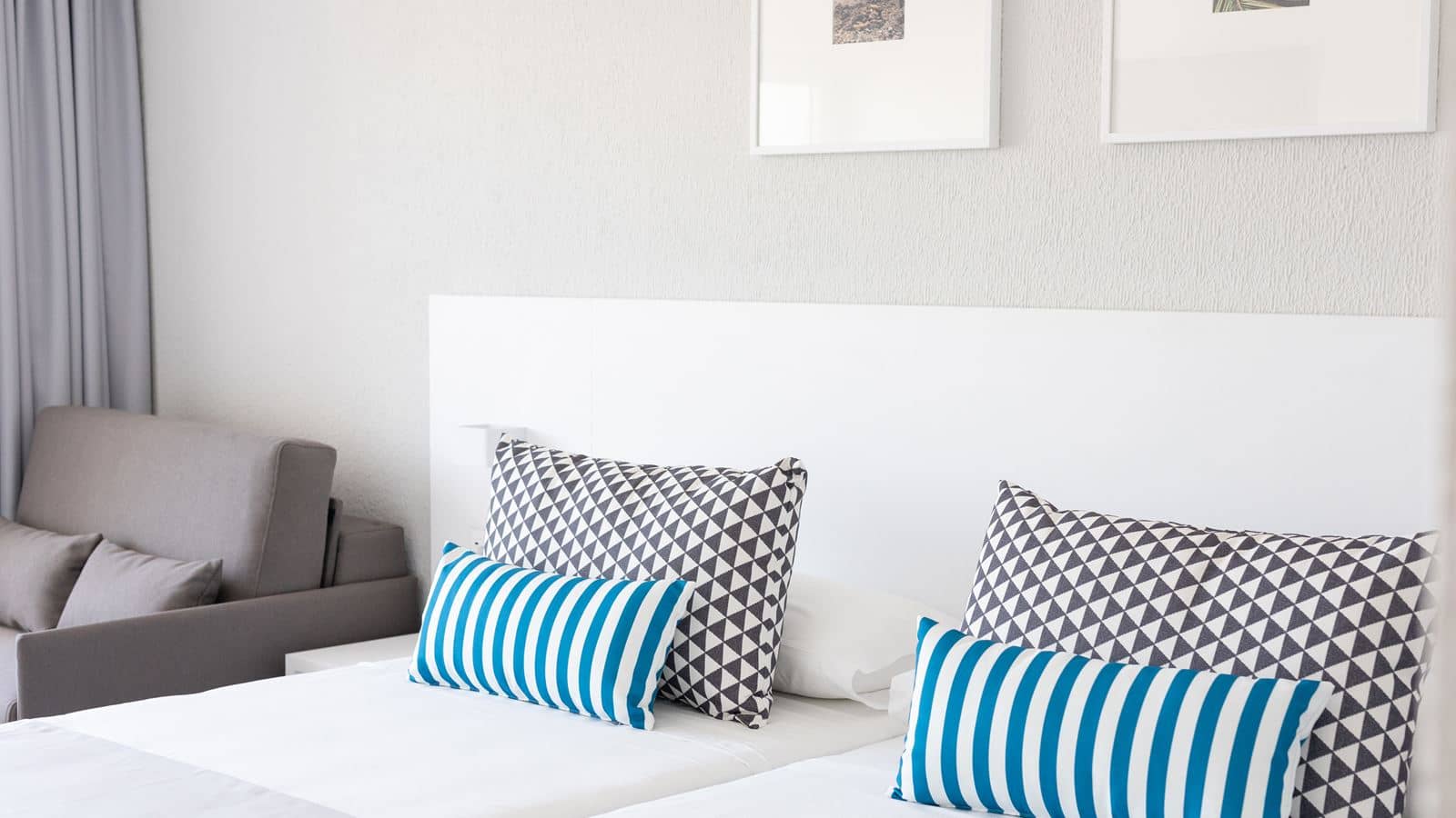 rooms-superior-room