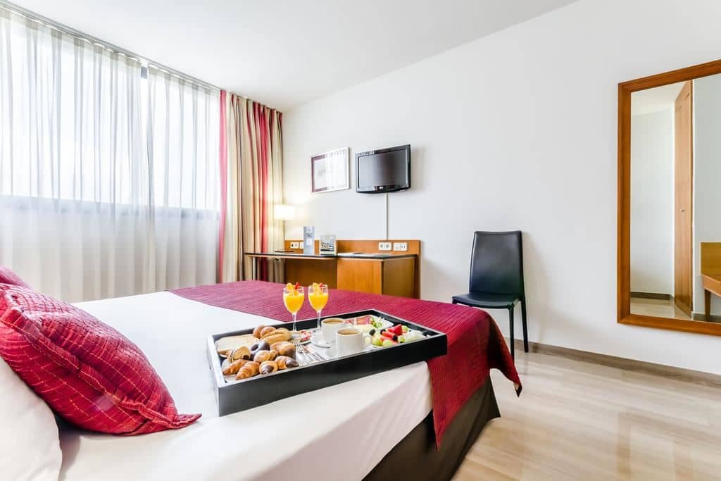 rooms-twin-room