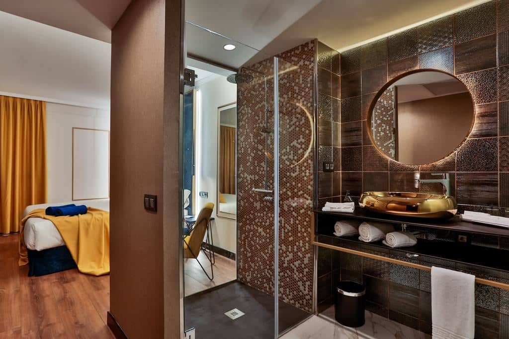 rooms-deluxe-twin-room