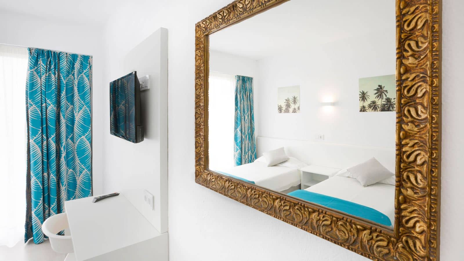 rooms-twin-room-sea-view