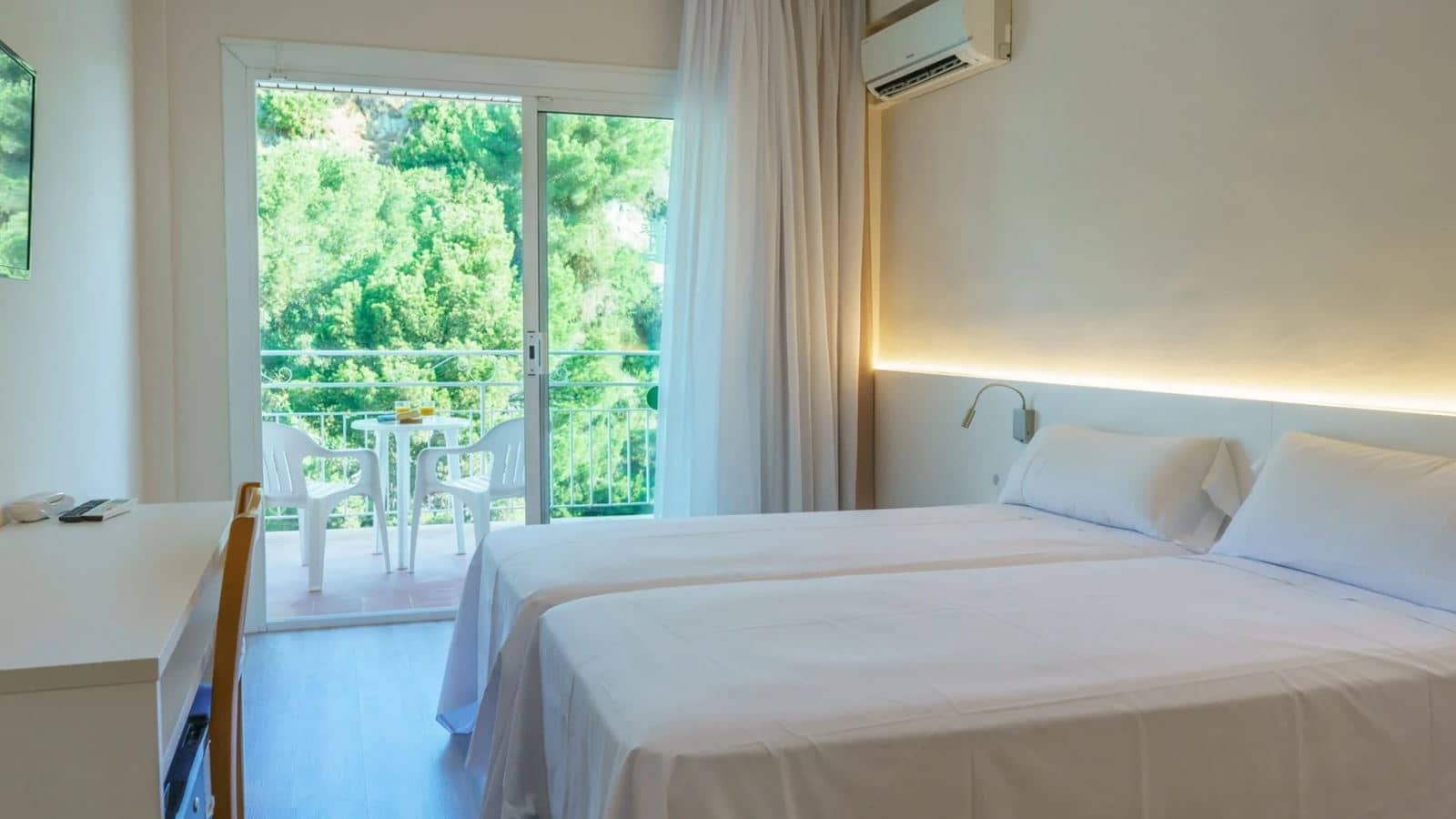 rooms-single-room