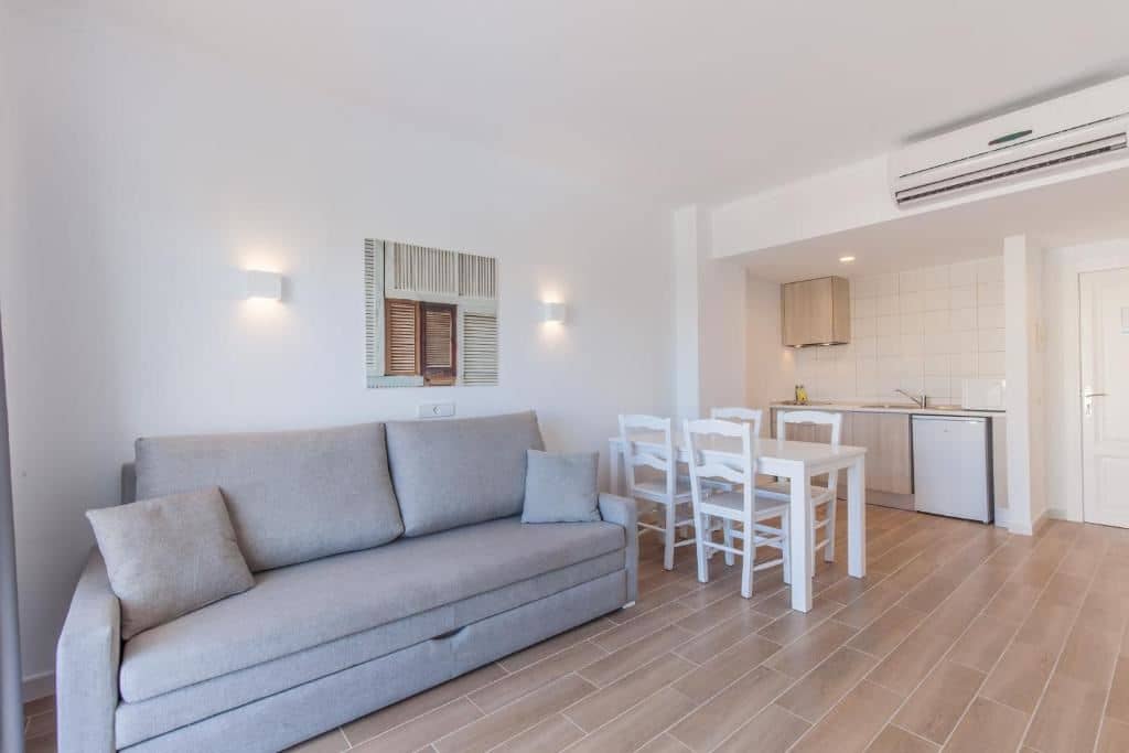 rooms-apartment-1-bedroom