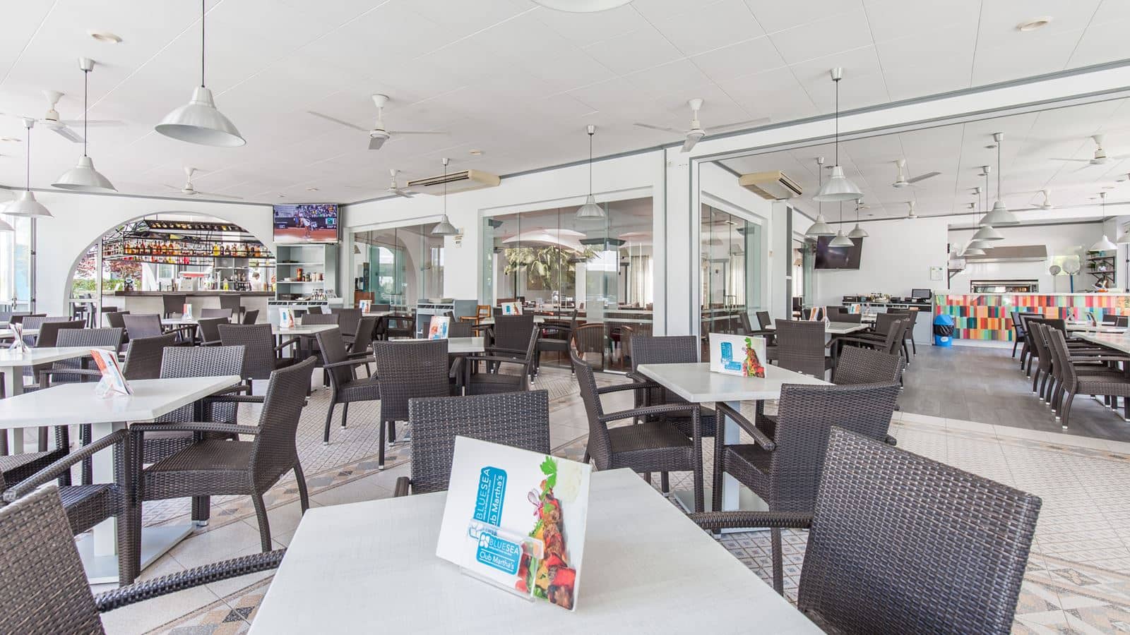 restaurants-breakfast-buffet