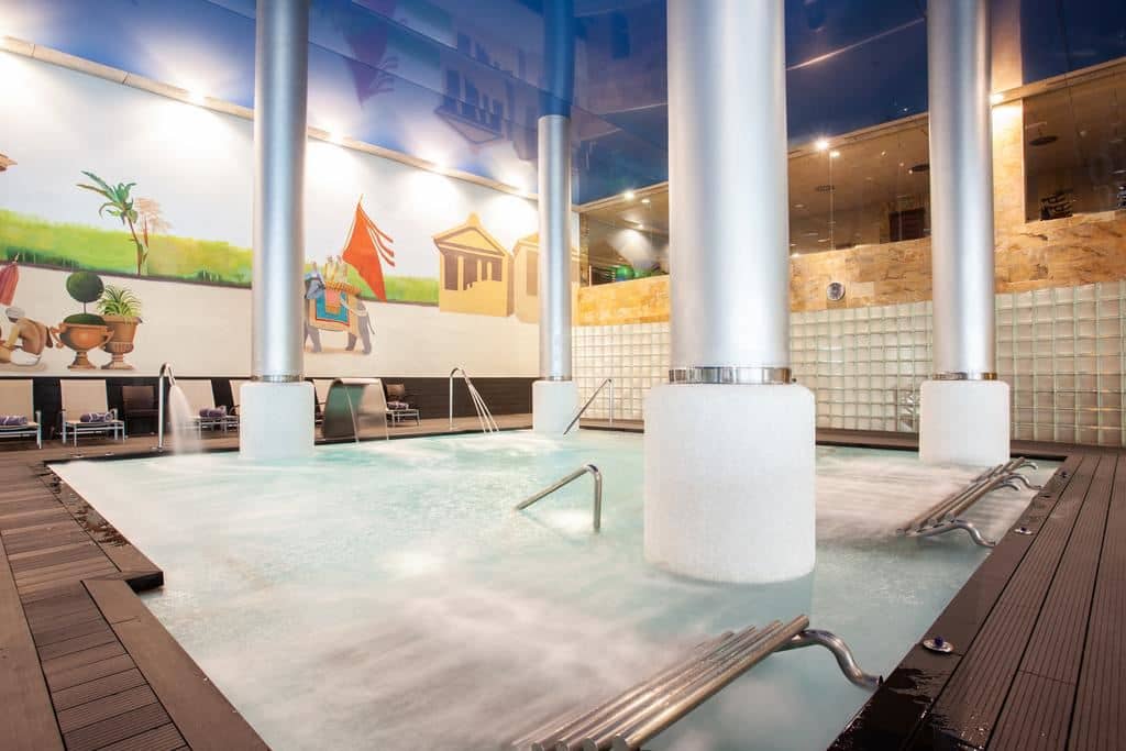 pools-indoor-pool