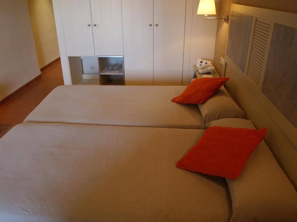 rooms-double-standard-room