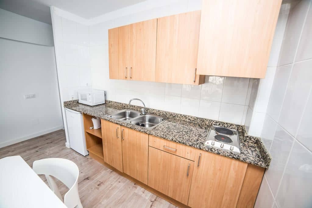 rooms-apartment-2-bedroom-sea-view