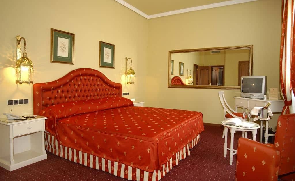 rooms-standard-room