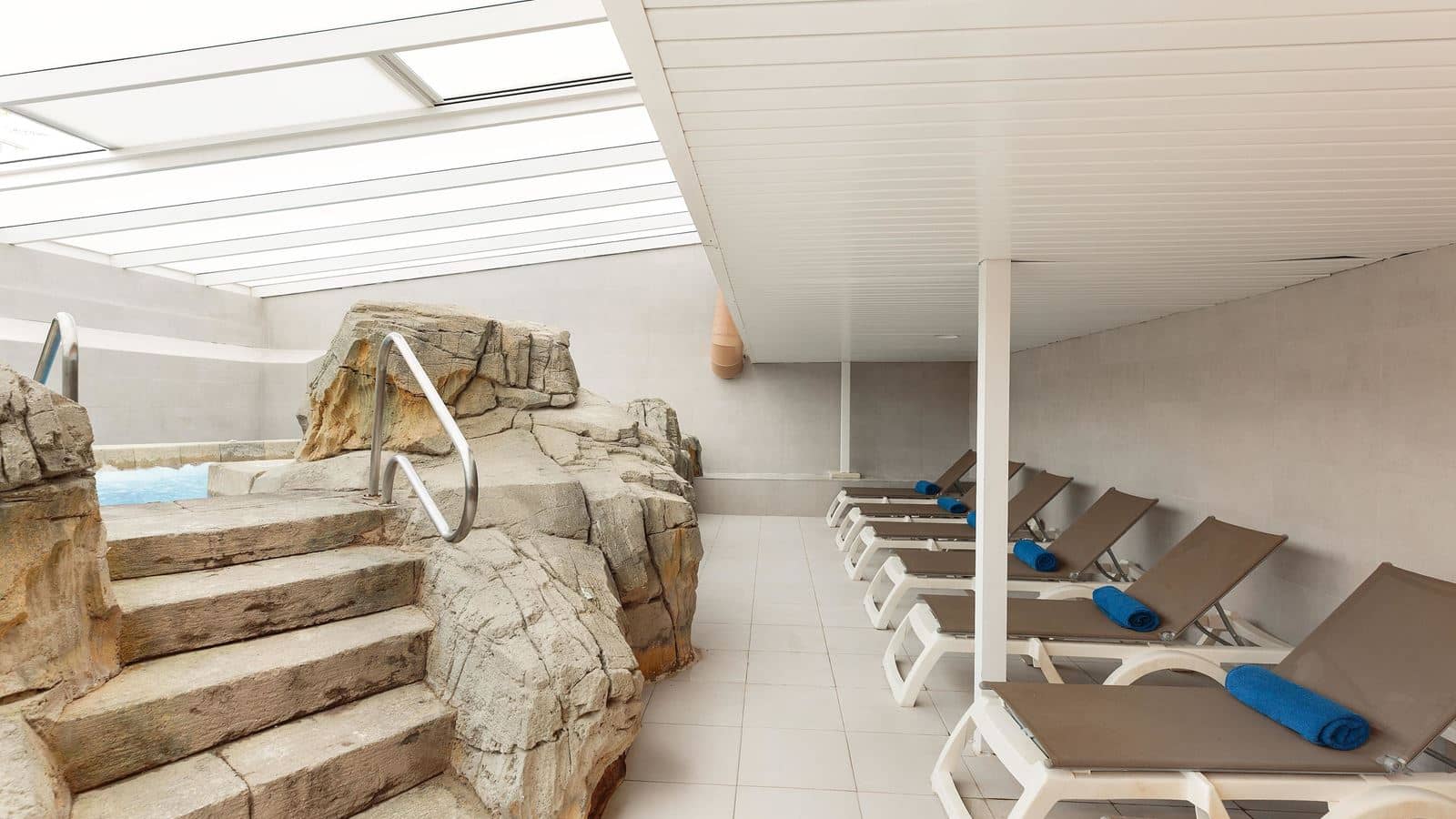 pools-indoor-pool