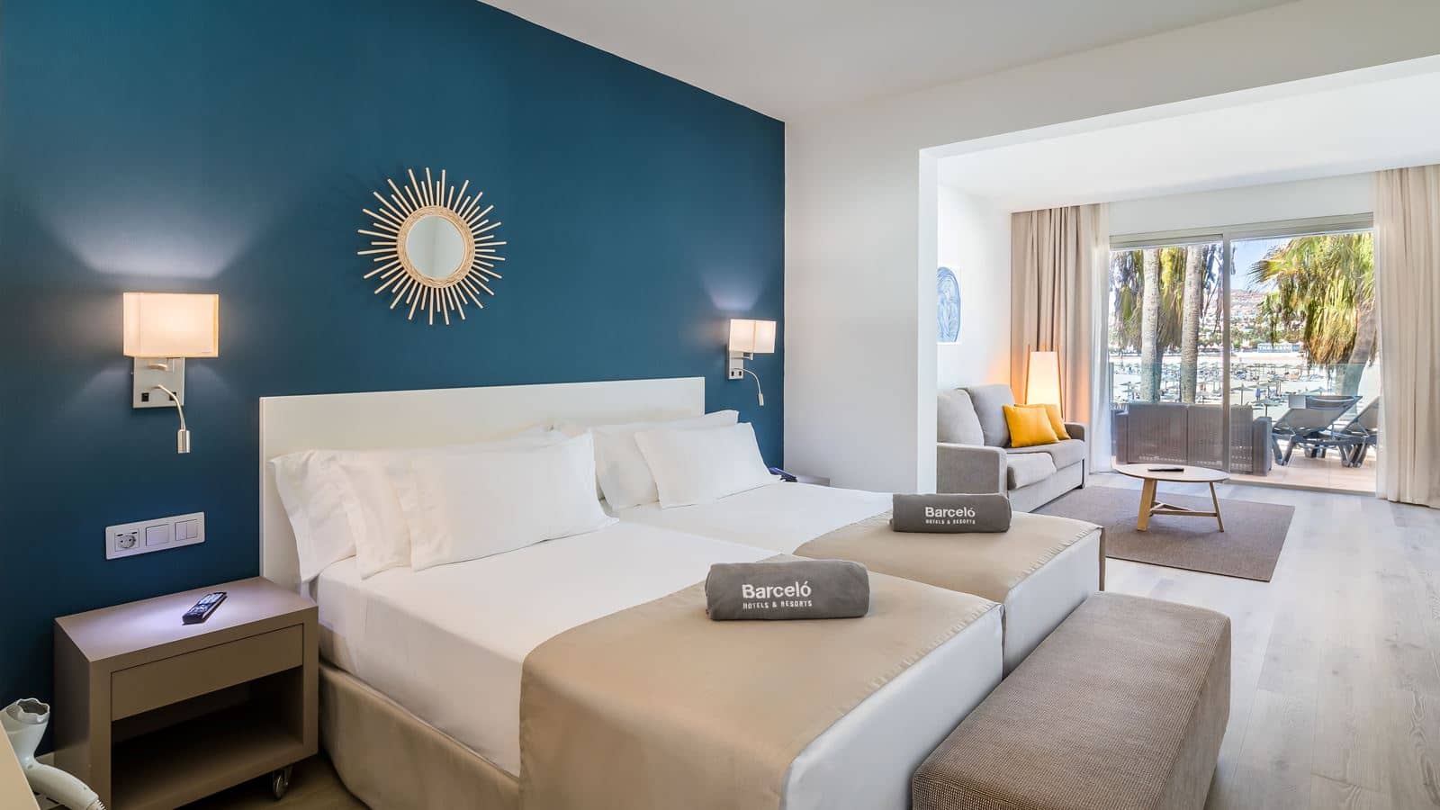 rooms-suite-deluxe-sea-view