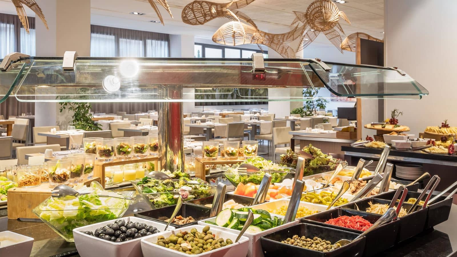 restaurants-restaurant