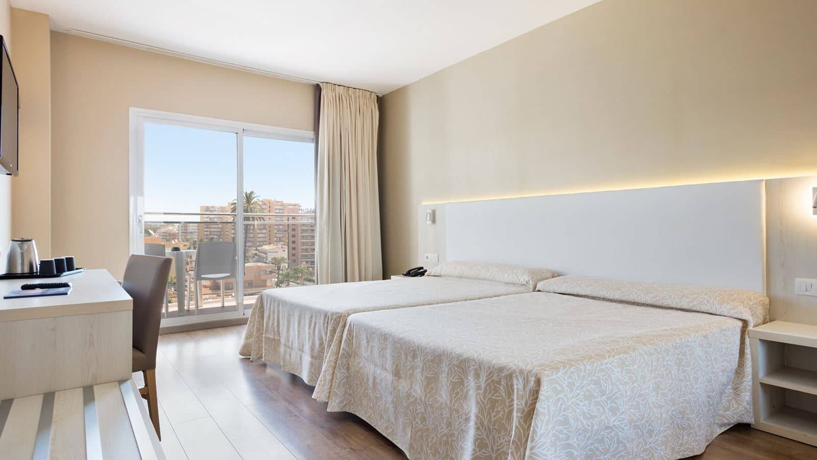 rooms-room-premium-seaview-balcony-or-terrace
