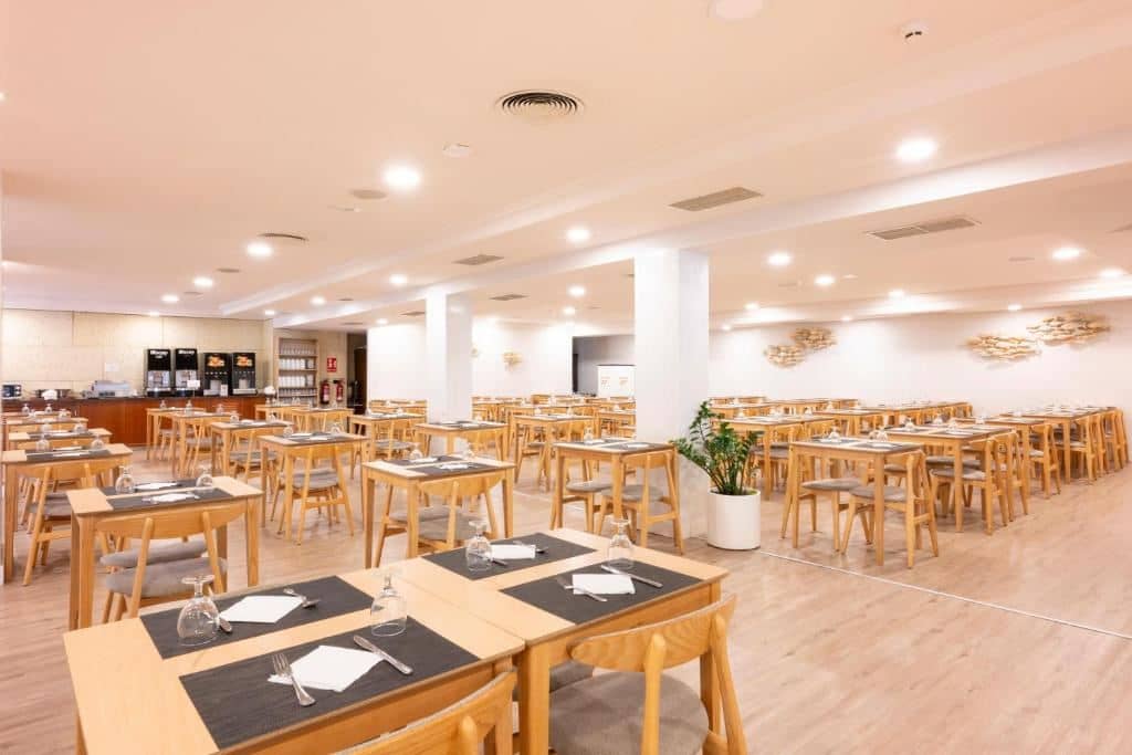 restaurants-main-restaurant