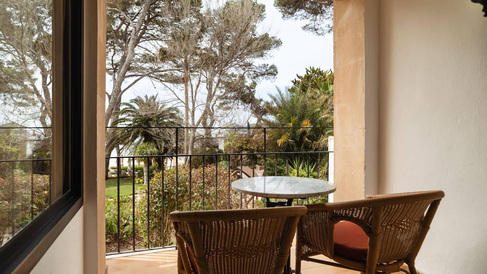 rooms-juior-suite-sea-view-front-preffered-club