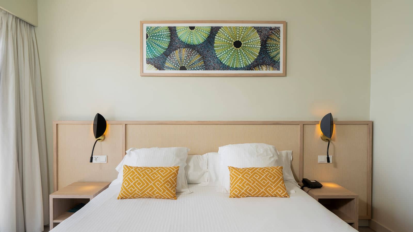 rooms-double-seafront-with-balcony