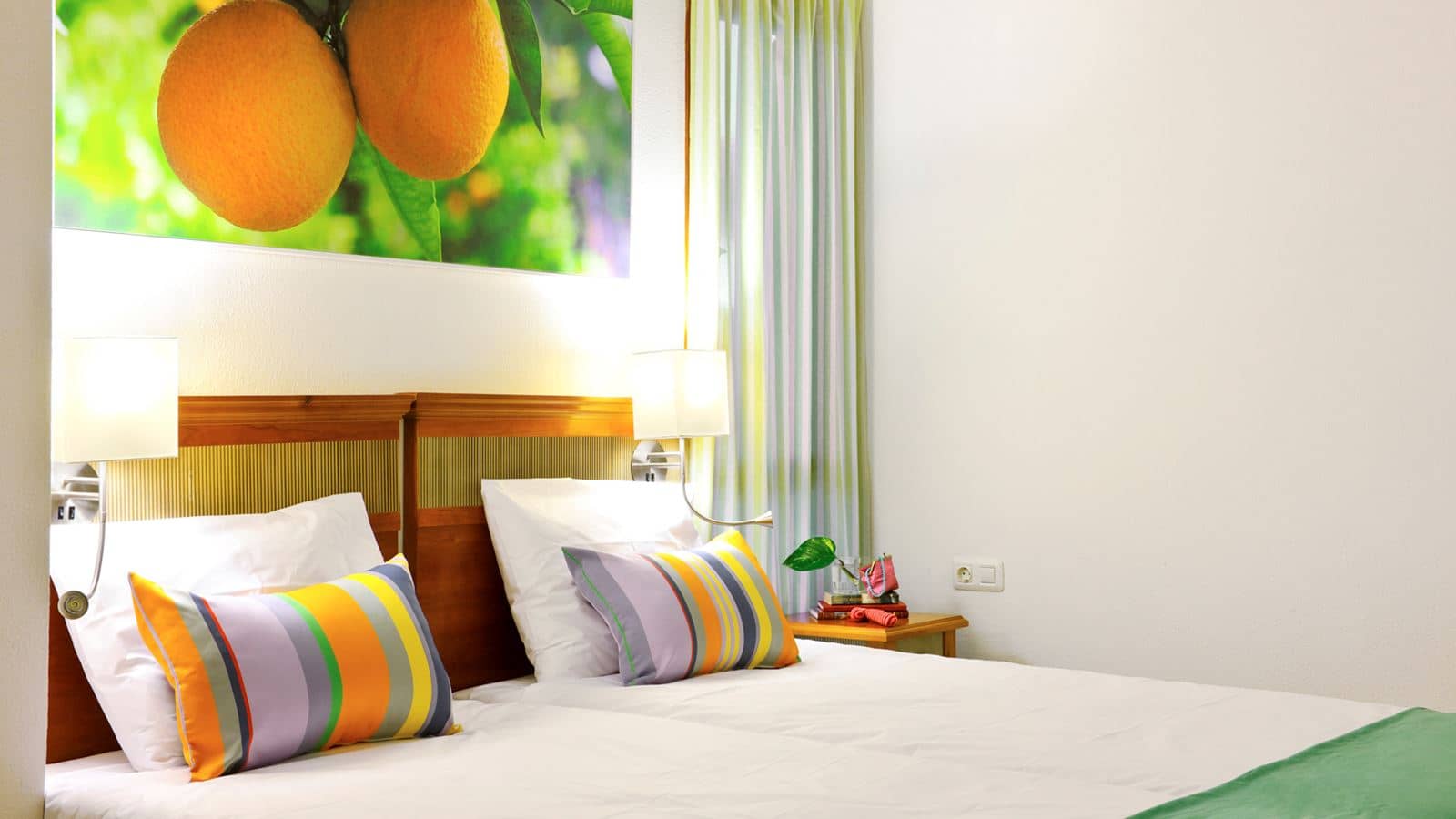 rooms-1-bedroom-apartment-pool-view--balcony-or-terrace