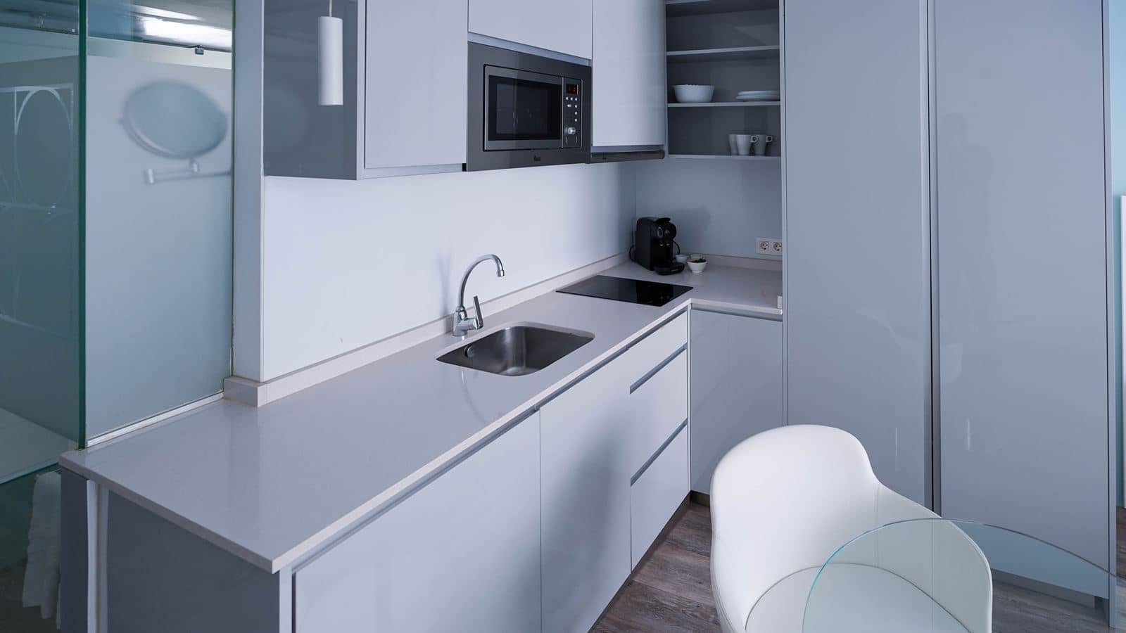 rooms-junior-suite-standard-swim-up