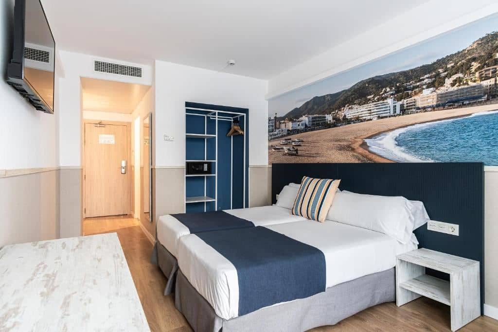 rooms-superior-room-balcony-or-terrace