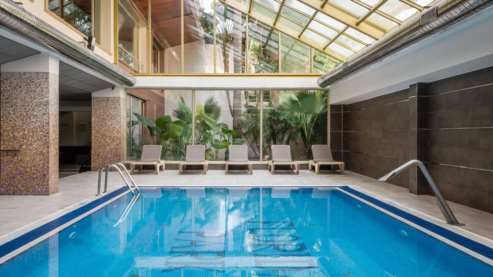 pools-indoor-pool