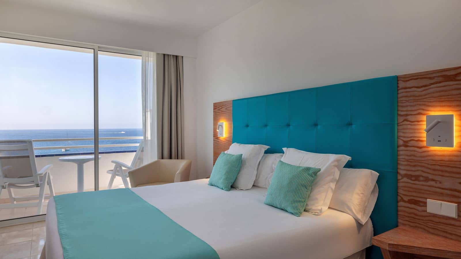 rooms-my-favorite-club-double-superior-frontal-sea-view-balcony-or-terrace