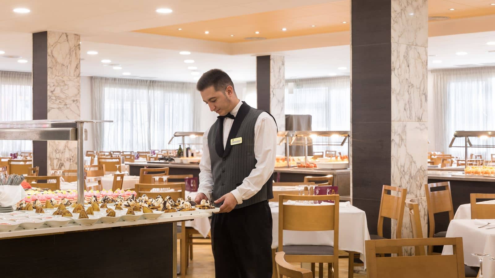 restaurants-main-restaurant