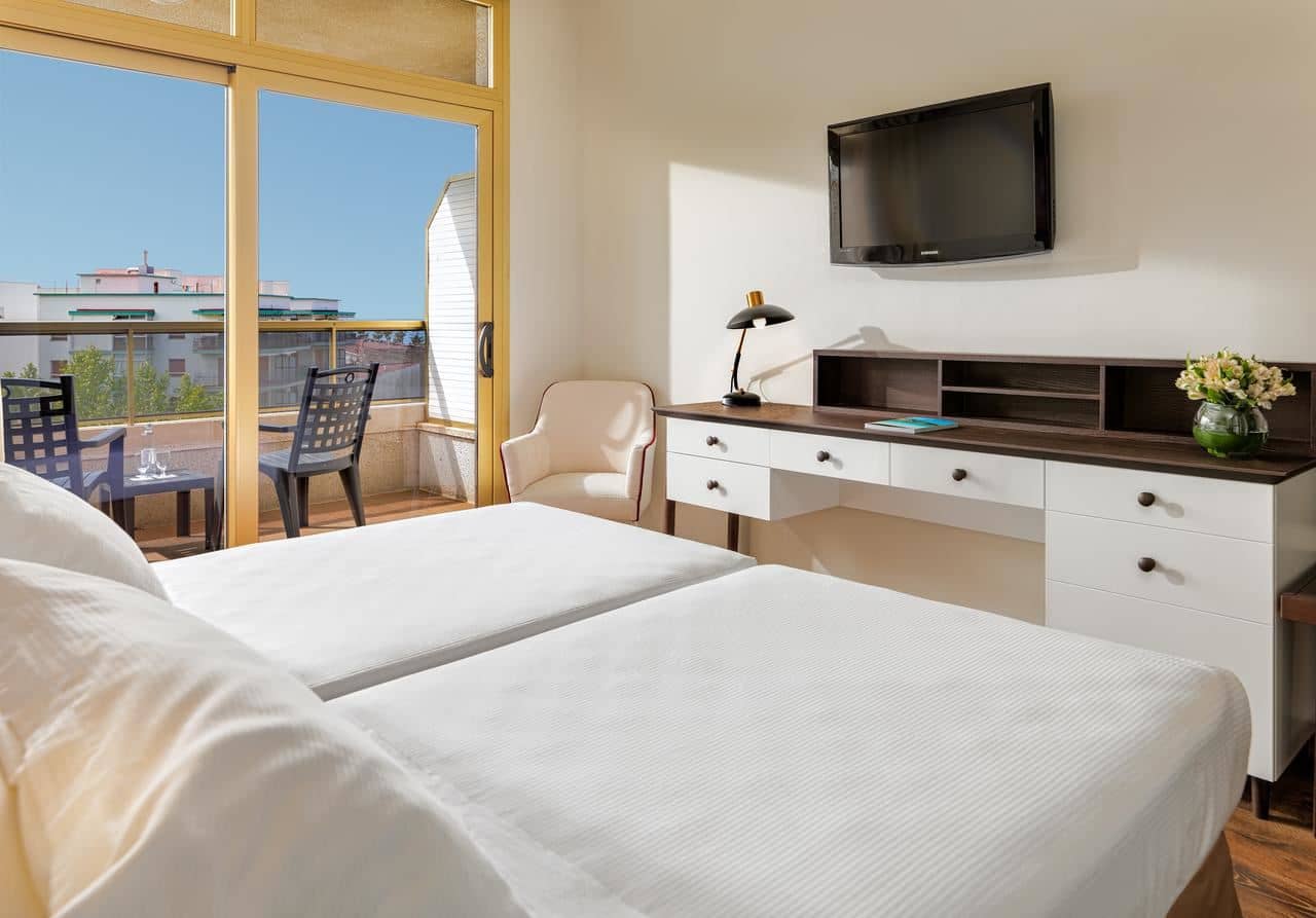 rooms-double-standard-room-balcony-or-terrace