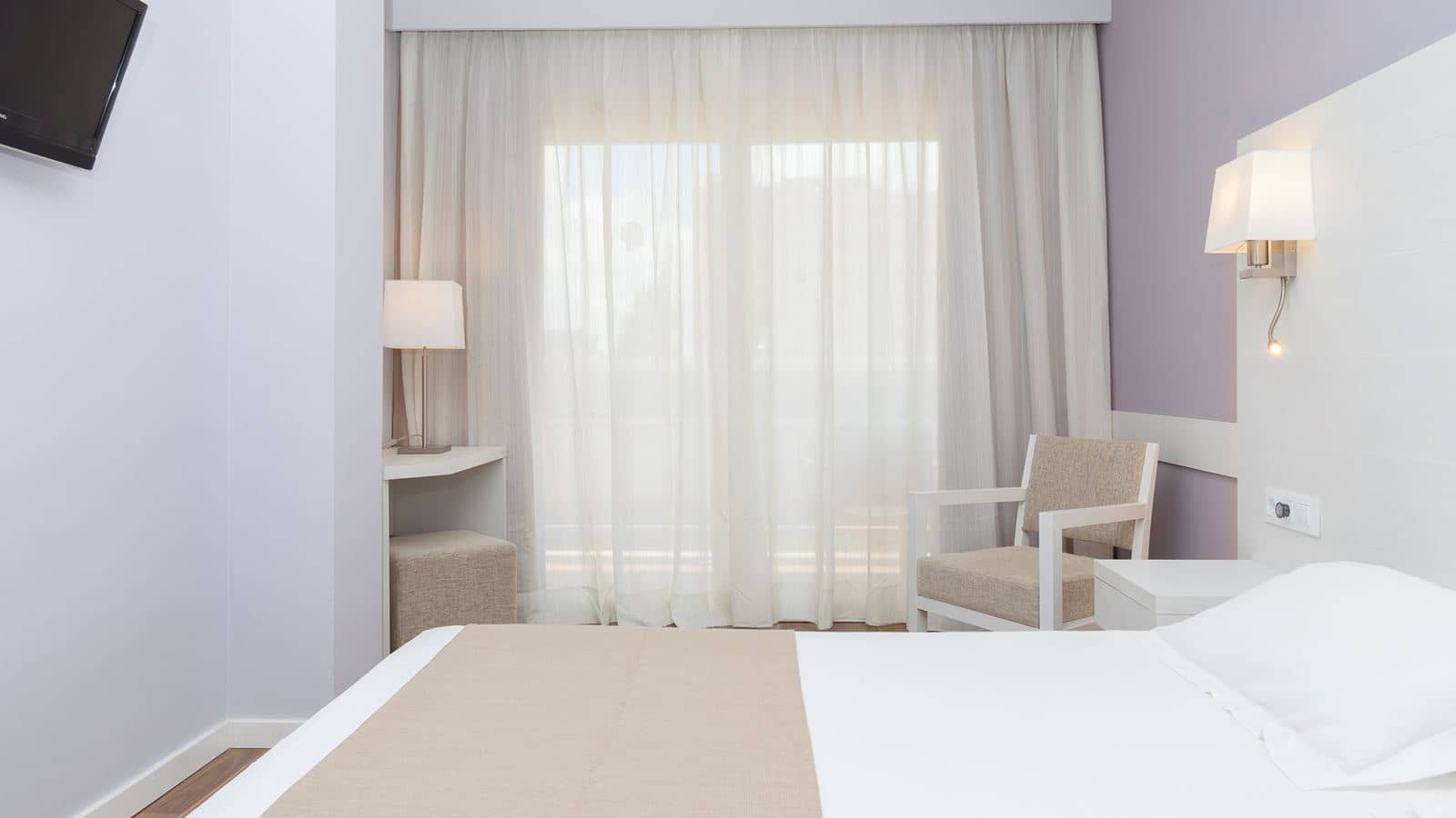rooms-single-room