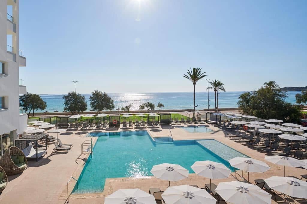 pools-outdoor-pool