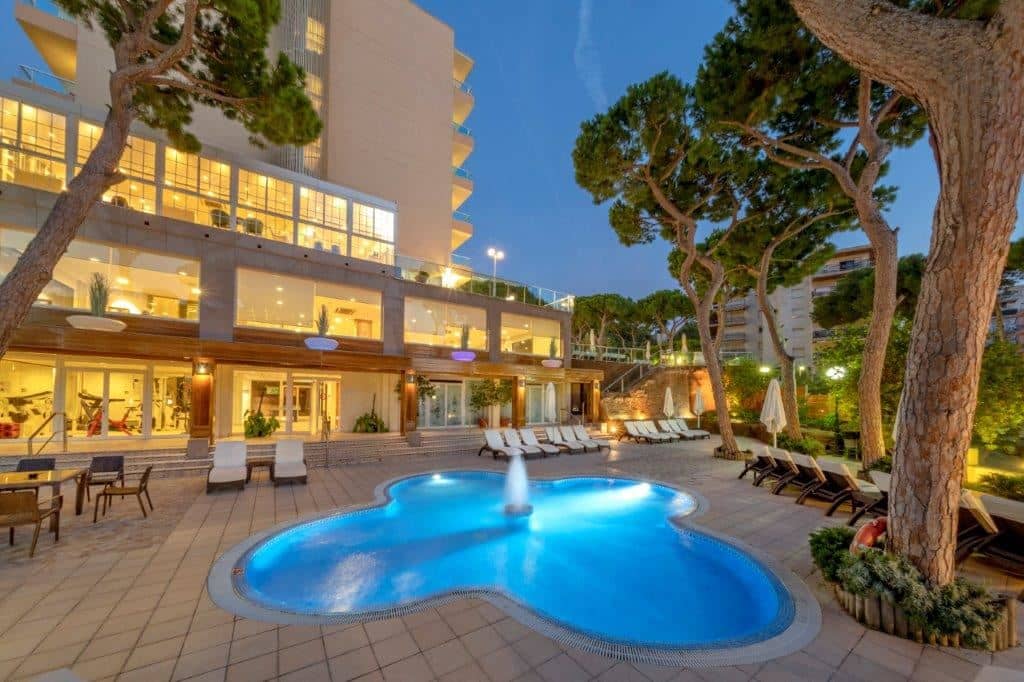 pools-outdoor-pool