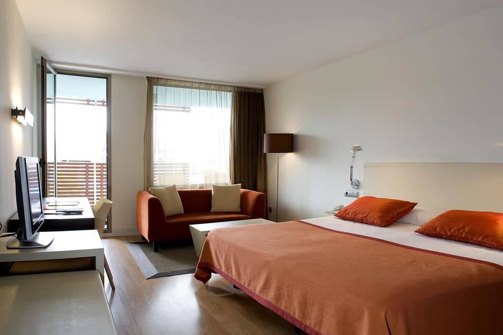 rooms-superior-room-side-sea-view-with-terrace