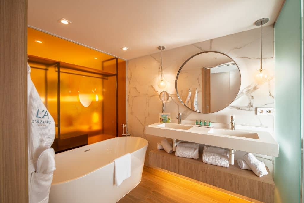 rooms-family-room