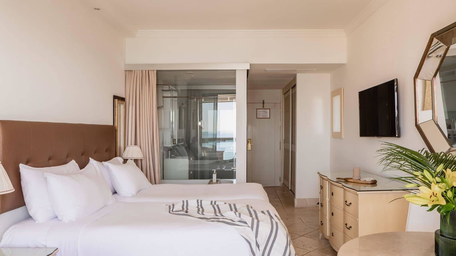 rooms-double-premium-sea-view-balcony-or-terrace
