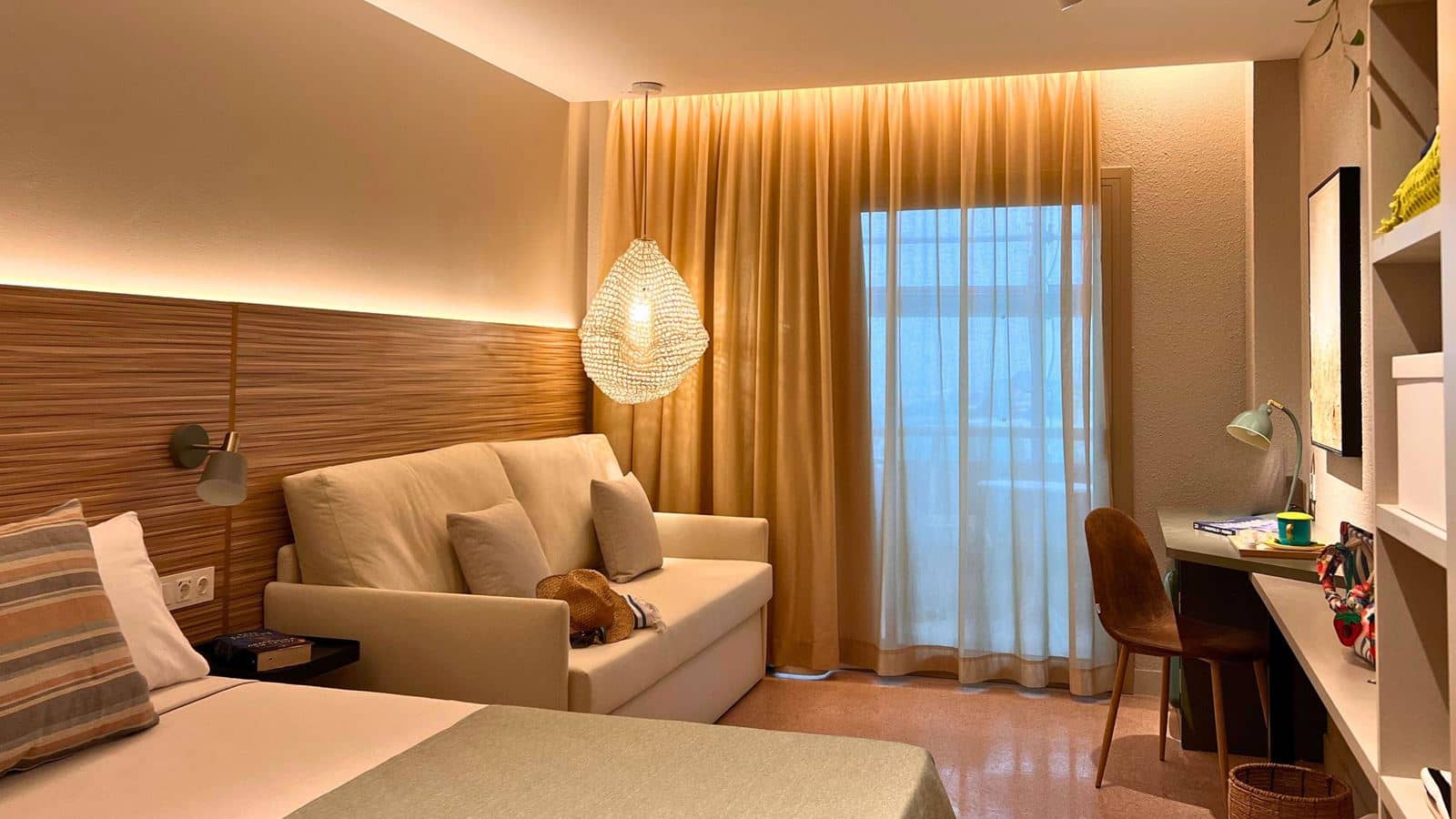 rooms-triple-standard-room