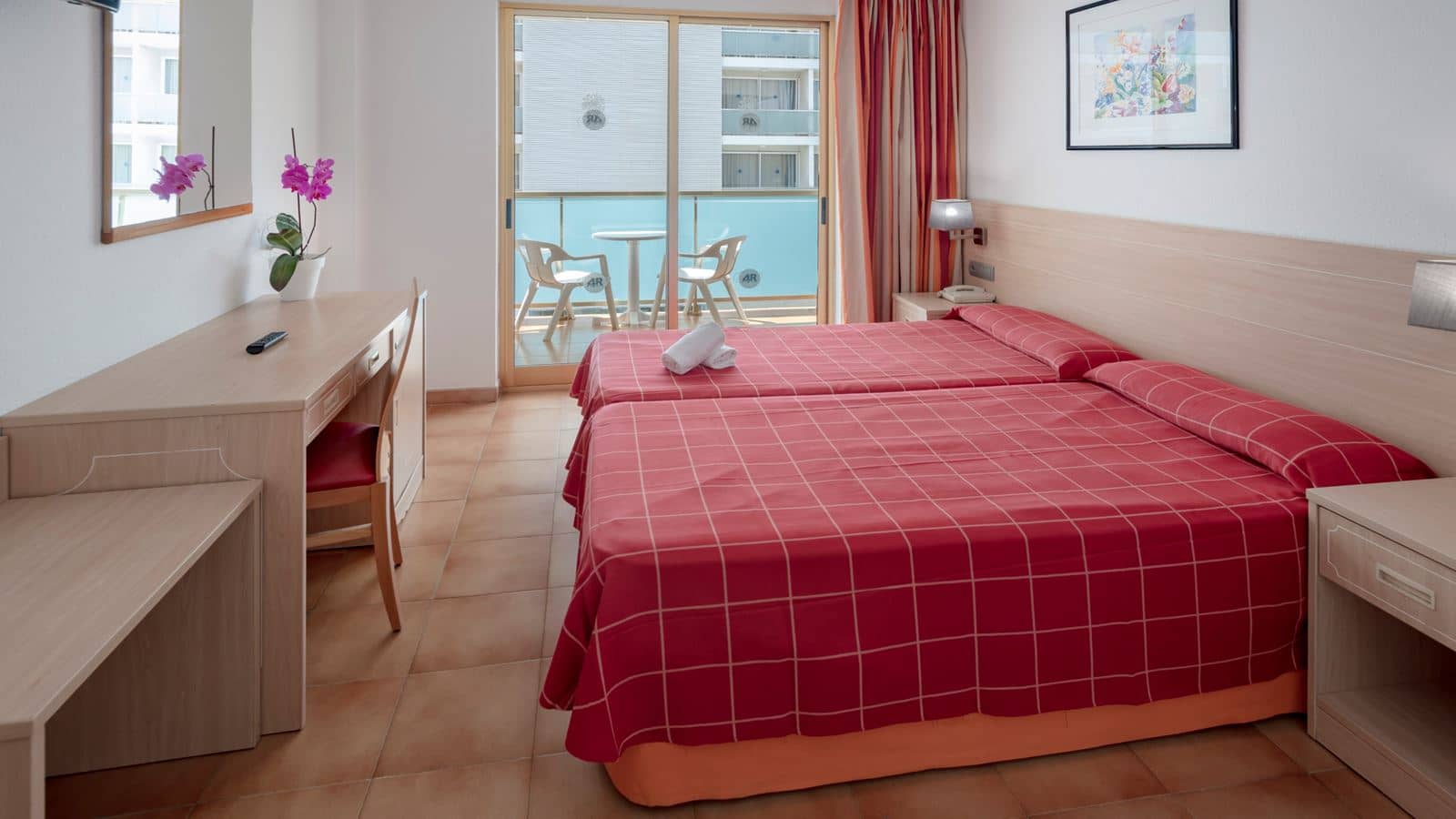 rooms-standard-room
