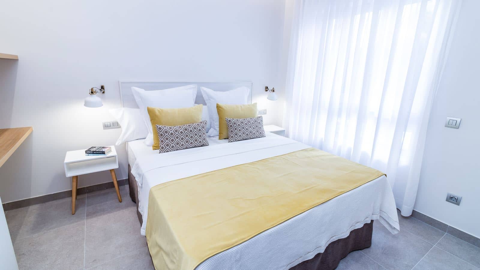 rooms-deluxe-suite-2-bedrooms