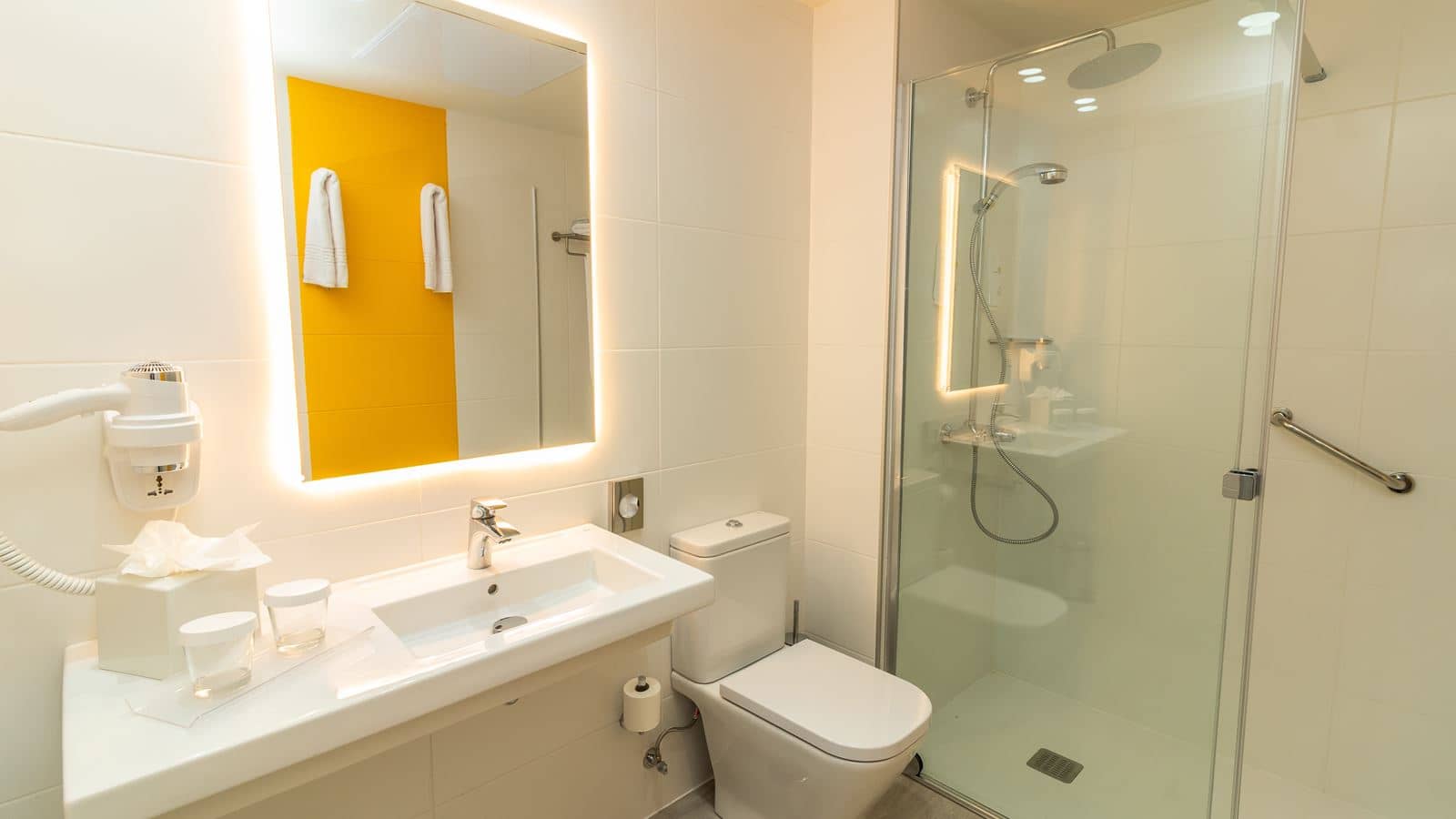 rooms-family-room