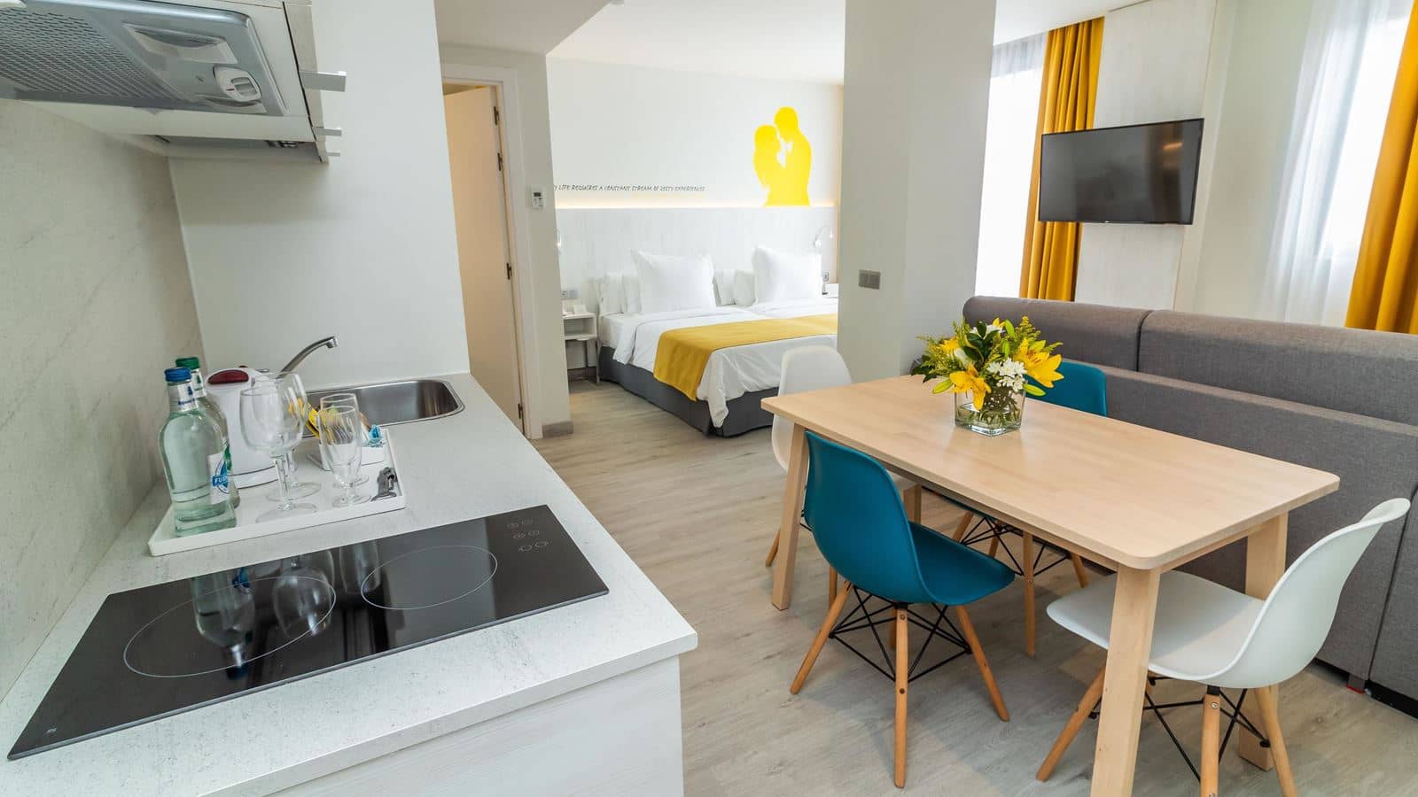 rooms-superior-room